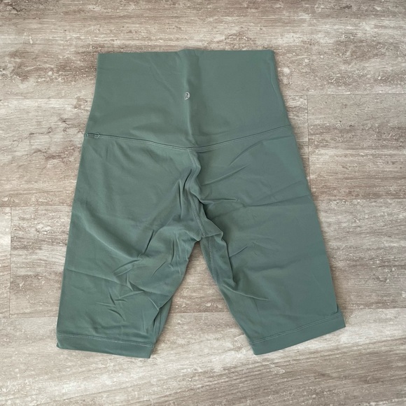 Lululemon Align Super High Rise Short 10" - Picture 3 of 4